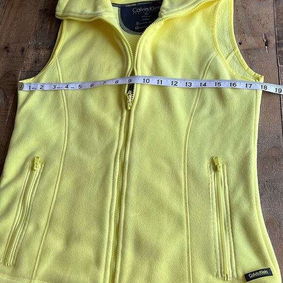 Calvin Klein Yellow Fleece Vest size Small - Picture 7 of 8